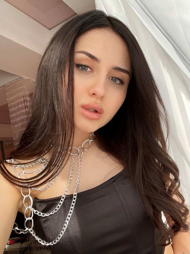 Ксения привлекальеная девушка из Лермонтова цена от 2000 руб