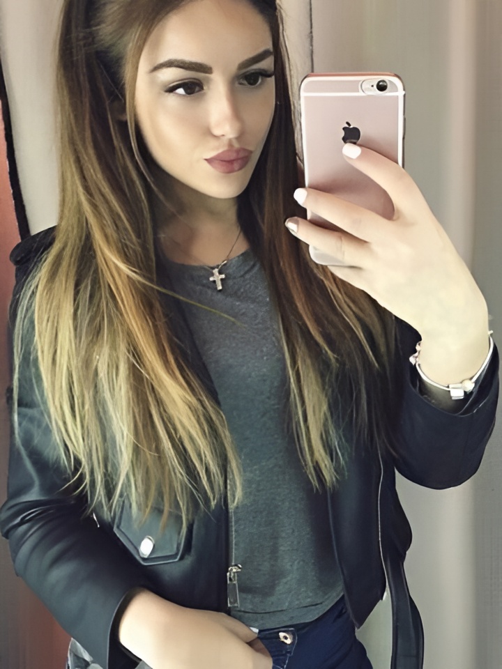 Мирослава привлекальеная девушка из Лермонтова цена от 10000 руб