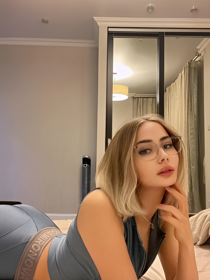 Стелла привлекальеная девушка из Лермонтова цена от 2500 руб