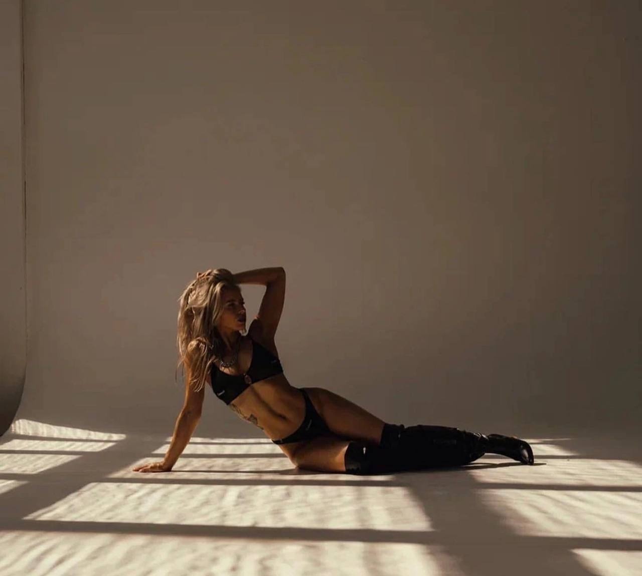 Анжела привлекальеная девушка из Лермонтова цена от 4000 руб