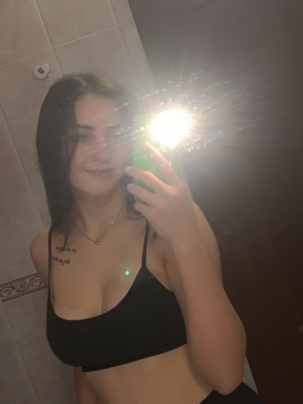 Богдана привлекательная девушка из Лермонтова цена от 1500 руб