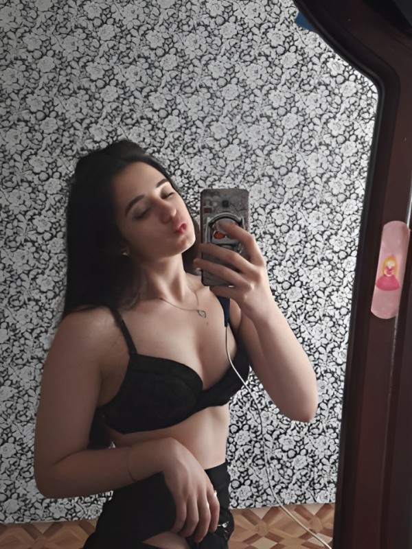 Натуся привлекательная девушка из Лермонтова цена от 2000 руб