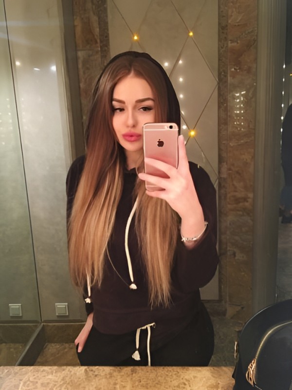 Сарра привлекательная девушка из Лермонтова цена от 10000 руб