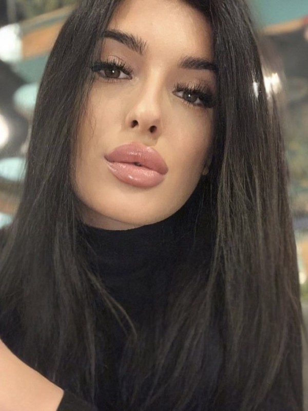 🎥 Влада привлекательная девушка из Лермонтова цена от 6000 руб