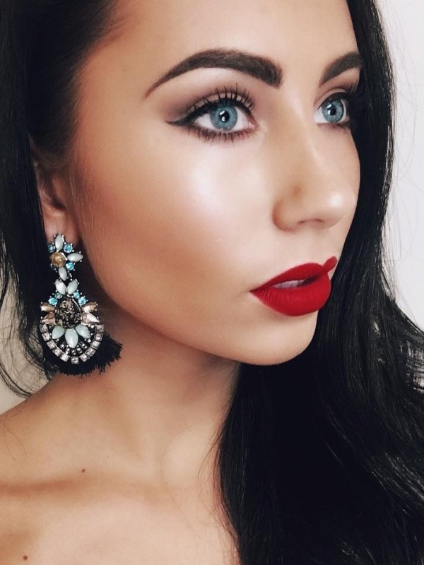 Александра привлекательная девушка из Лермонтова цена от 3000 руб